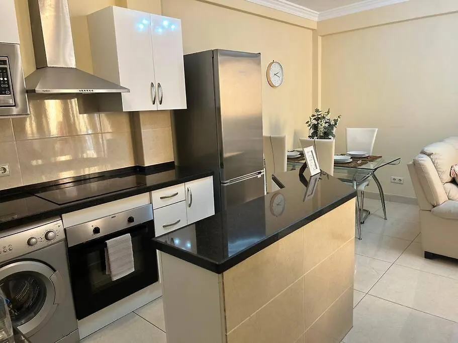 Flat On The Paseo Maritamo! Apartment Estepona