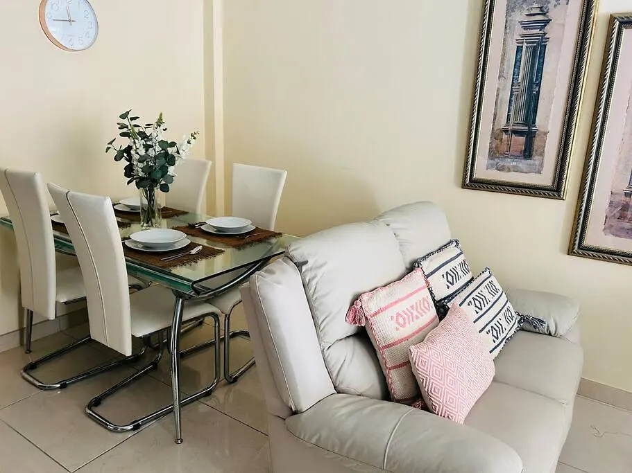 Apartamento Flat On The Paseo Maritamo! Estepona