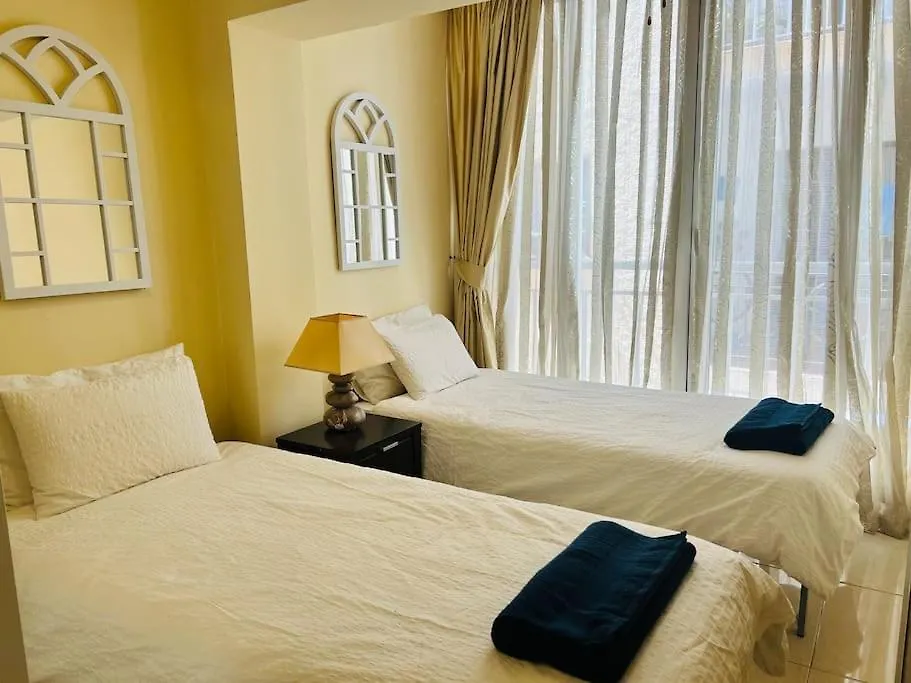 Apartamento Flat On The Paseo Maritamo! Estepona 0*,  España